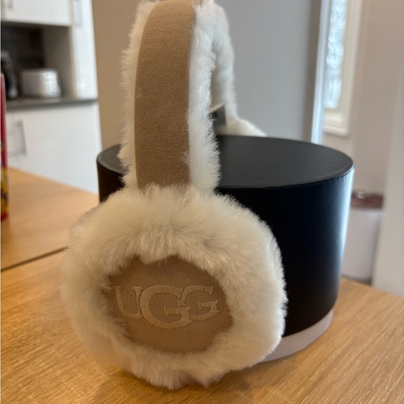 UGG Accessories - UGG Plush Shearling Over-Earmuffs in Tan and Cream